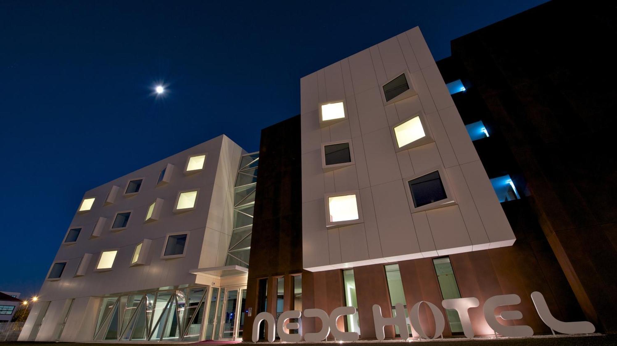 Nex Hotel Tarbes Kültér fotó