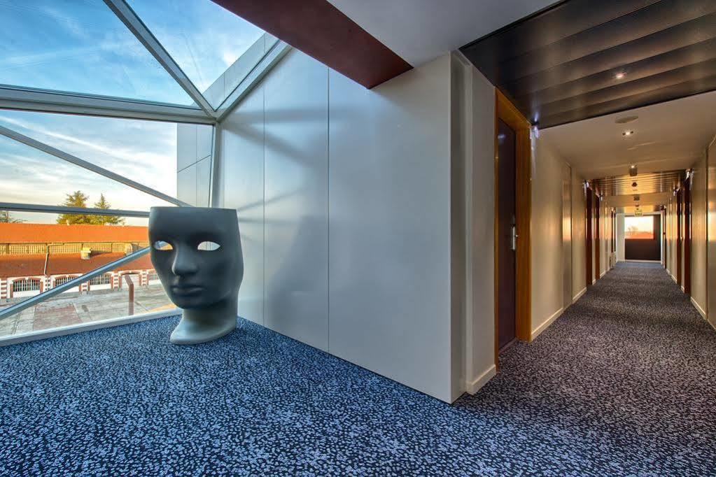 Nex Hotel Tarbes Kültér fotó